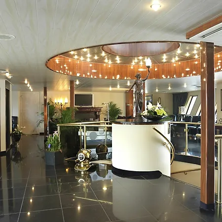 Crossgates Hotelship 3 Star - Medienhafen -